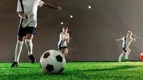 “VAR系统故障引发争议：揭秘雷奥瓦莱卡诺对巴塞罗那之战真相”